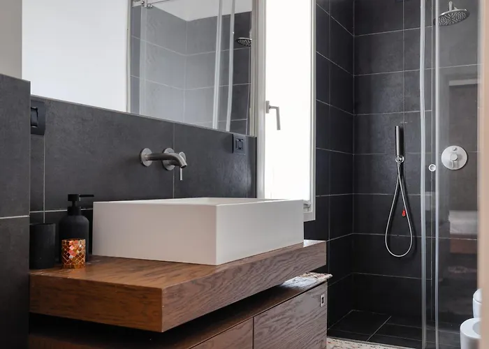 Daire Hostmate - - Magenta 52 - Cadorna *