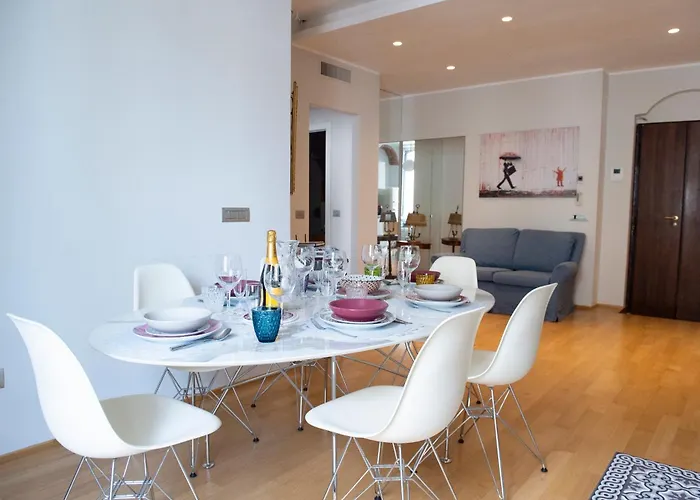 Ilcenacolo Cadorna Design 4 Persone Mico Mpx شقة *