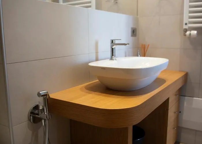 Ilcenacolo Cadorna Design 4 Persone Mico Mpx * ميلان