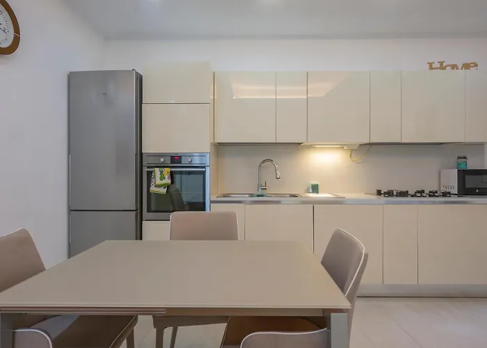 I Host - Della Torre 9 Appartement *