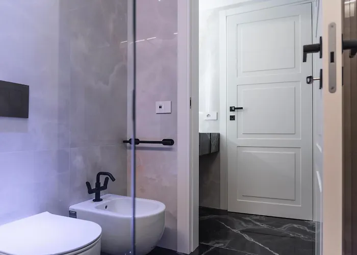 Youhosty - Medici 5 *