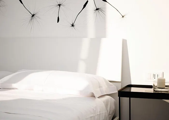 Stylish Flat Porta Venezia - Fast Wifi, Ac, Metro 1 Milano