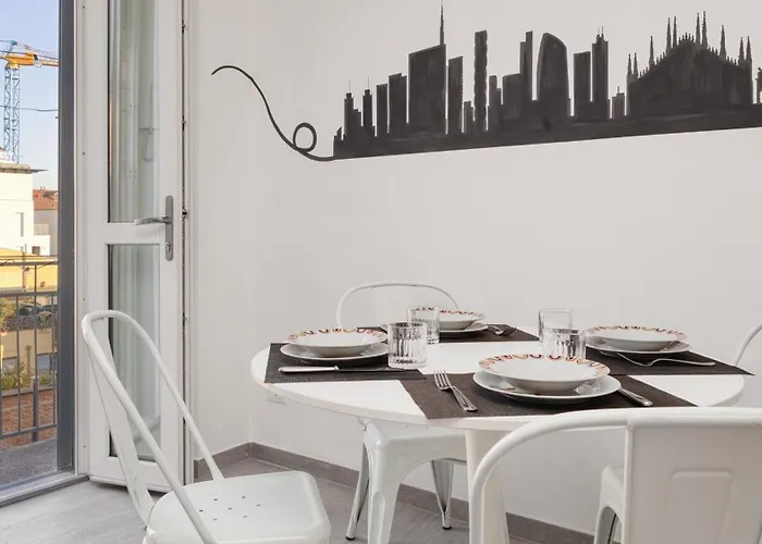 Stylish Flat Porta Venezia - Fast Wifi, Ac, Metro 1 * Milano