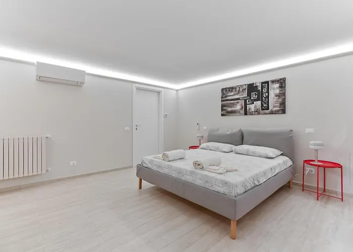 San Siro Ippodromo - Rho Fiera Elegant Two-story Loft * מילאנו