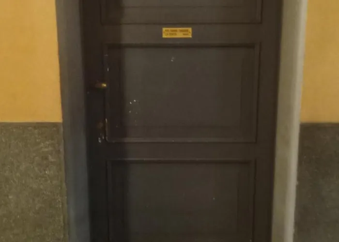 Stanza Privata Con Bagno Nel Centro Di Accommodatie bij particulieren Milaan