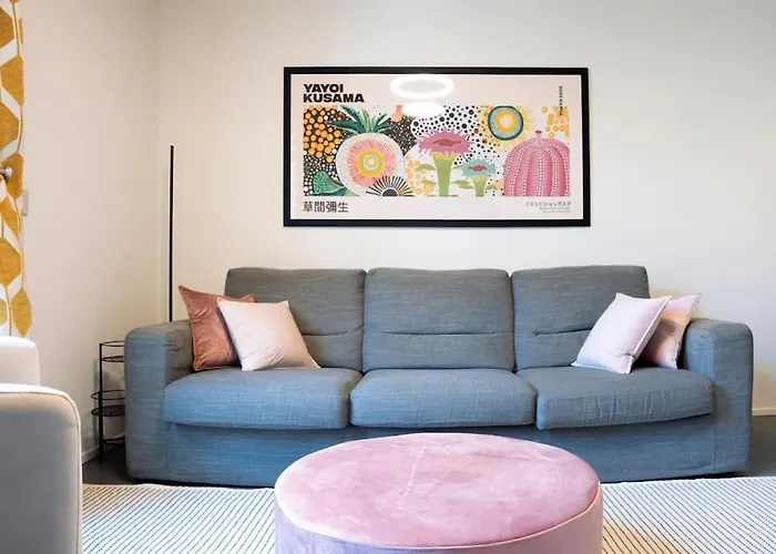 3-bedroom Design House San Babila-tricolore-m4