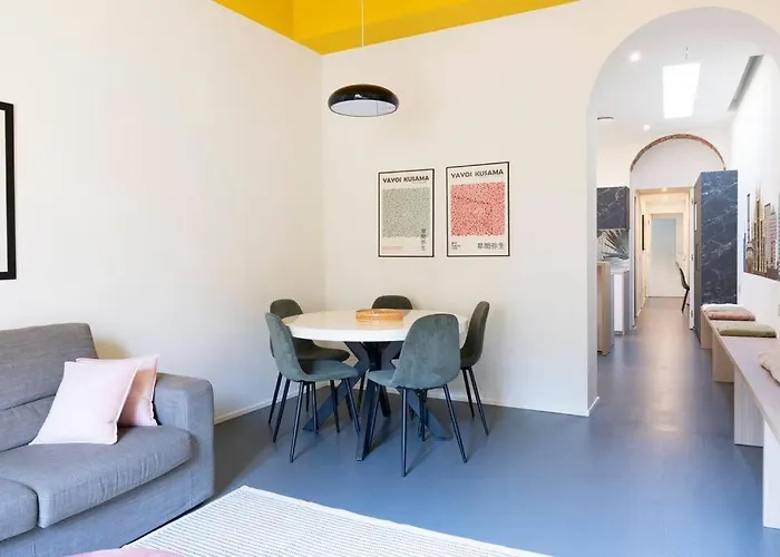 Апартаменты 3-bedroom Design House San Babila-tricolore-m4 *