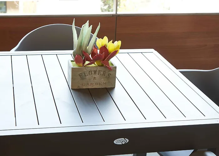 Bed & Breakfast Experience Design Bed&show