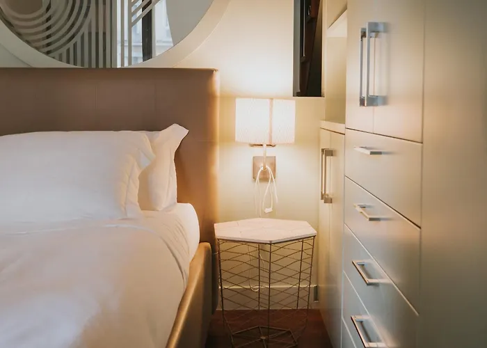 Prestige Boutique Homes - San Babila * Milan