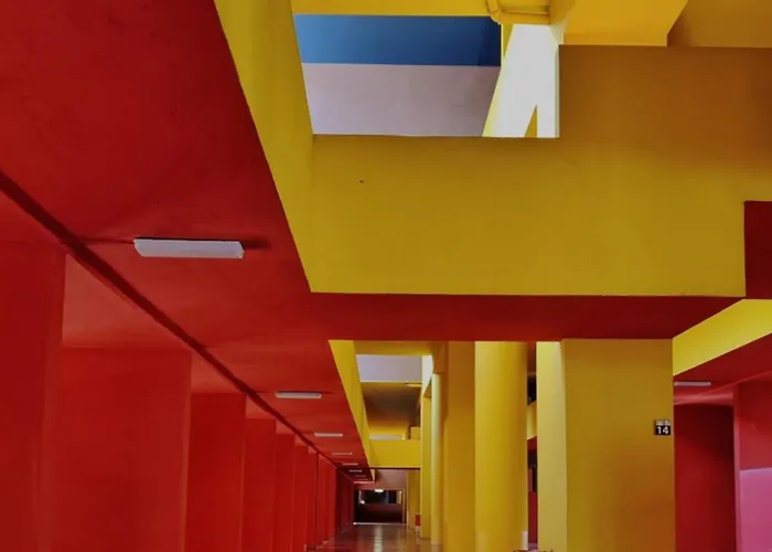 M1 Metro & Free Parking - Design Icon - Fiera-san Siro *