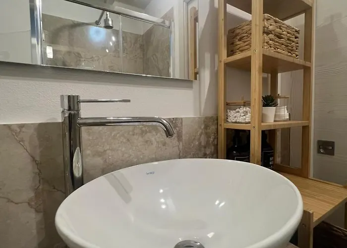 Apartamento La Regina Delle Locazioni Appena Fuori Dalla Metro Porta Romana *