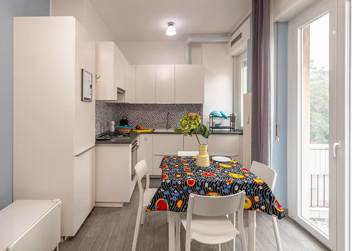 Brand New And Close To Downtown! Milán