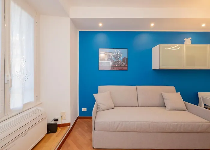 Italstay - Bramante Newly Refurbished Flat アパート ミラノ