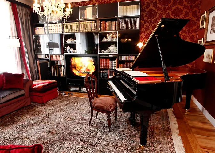 Charming Elegant In Historic Art Nouveau Building,