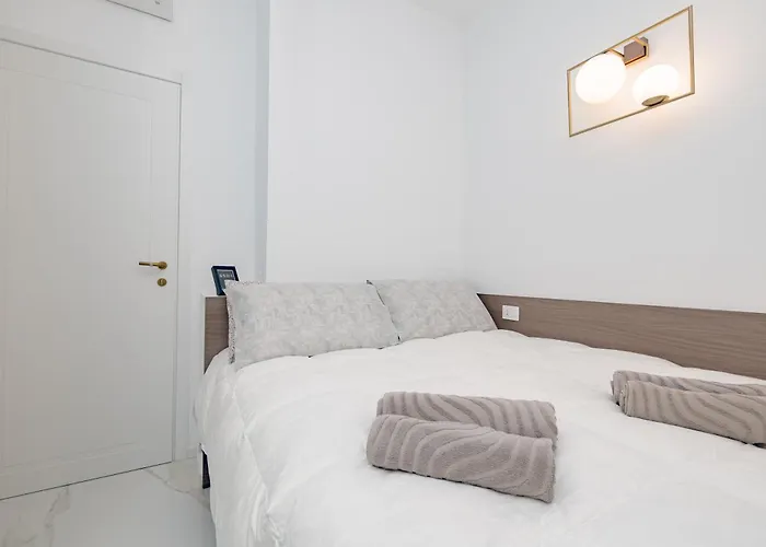 Apartament 2co4 - Duomo - Modern - Mediolan