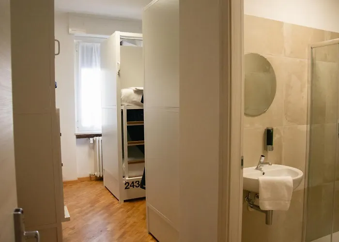 Bovisa Urban Garden Hostel Mediolan