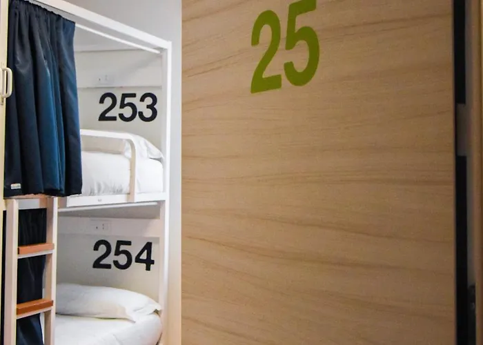 Bovisa Urban Garden Hostel Mediolan