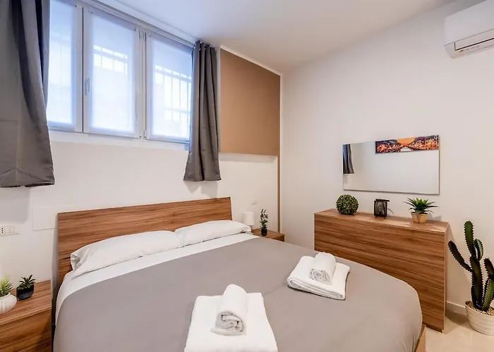 Authentic Private Flat 2 Min From Navigli Milano