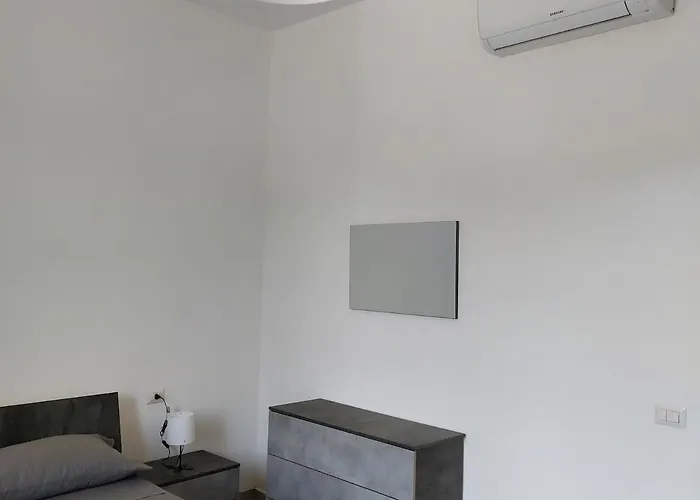 Tommy's House * מילאנו