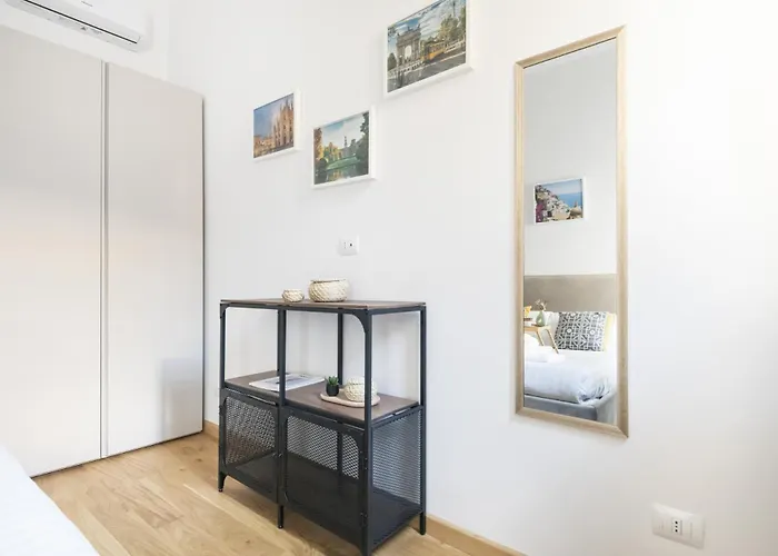 Easylife - - Sardegna 45 - Life Milano