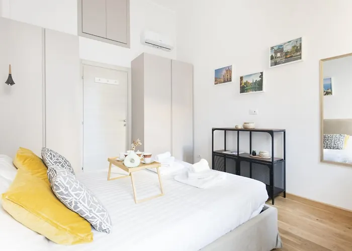 Easylife - - Sardegna 45 - Life Milano