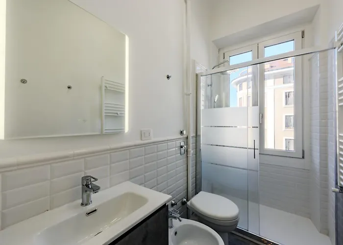 Appartamento Easytopstay - New And Functional Near The Metro *