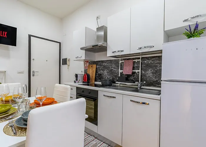 Apartmán - Parking Nearby And Free Wifi *
