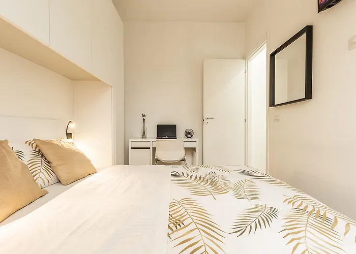 - Parking Nearby And Free Wifi * Milán