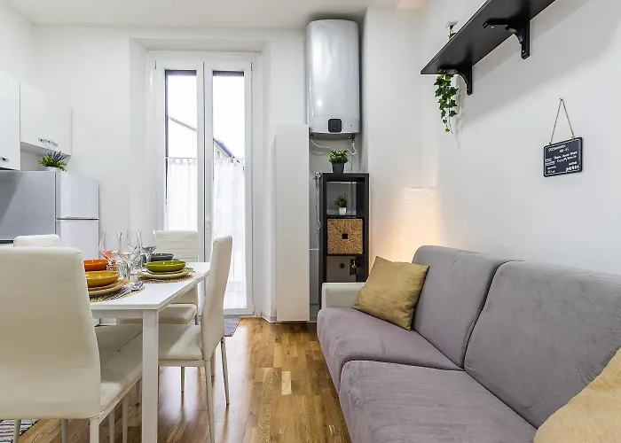 - Parking Nearby And Free Wifi Apartmán Milán