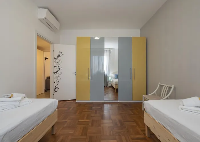 San Siro - Modern & Stylish 3 Bedroom With 2 Balconies Lotto Mm1-mm5 By Rentopolis *