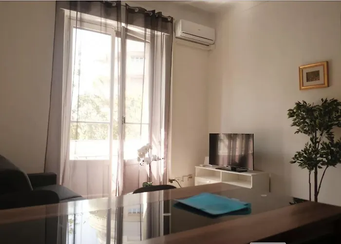 Bwr - Two-room Near Navigli Area, Foppa * Milaan