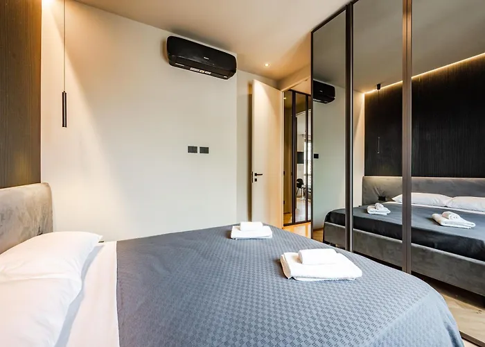 Apartment Luxury With View Steps From The Duomo Mailand