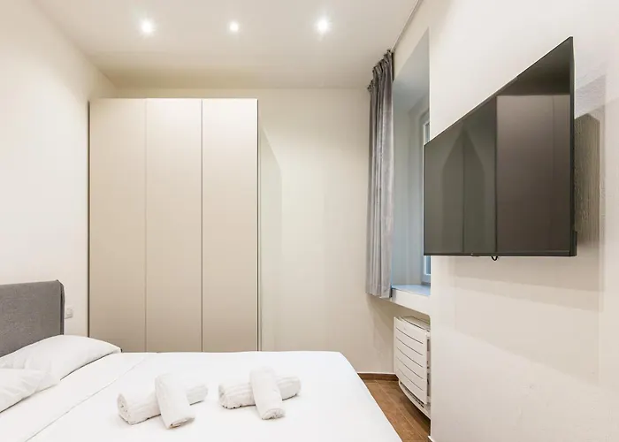 Lejlighed Mimar Porta Venezia Luxury