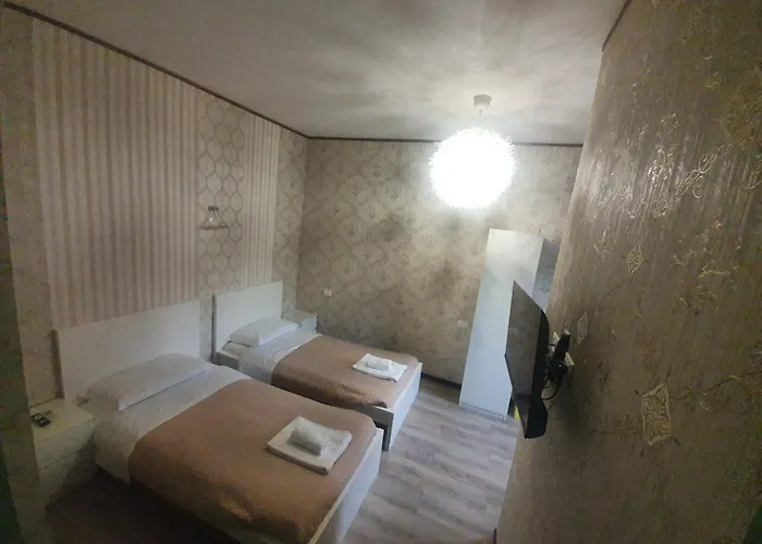 Sira House 3*