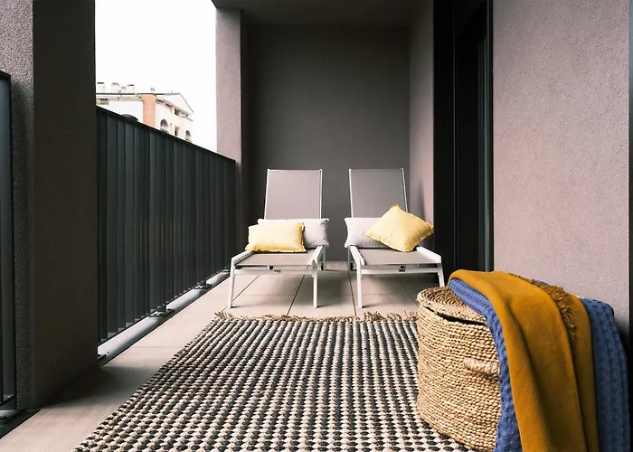 アパート Comecasa Design Terrazzo E Palestra ミラノ
