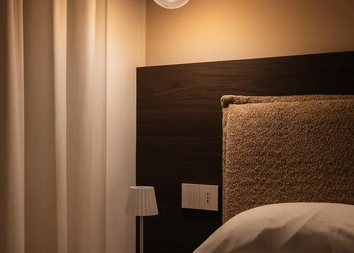 Youhosty - 2 Bedroom Porta Venezia *