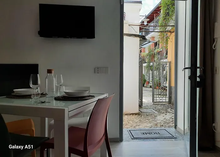 Апартаменты Naviglio Grande *