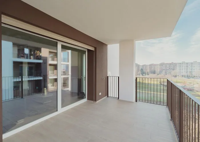 شقة Gohost - Modern And Bright With Terrace And Balcony *