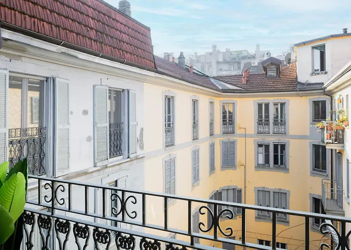 Easylife - - Lecco 18d - Porta Venezia Milan