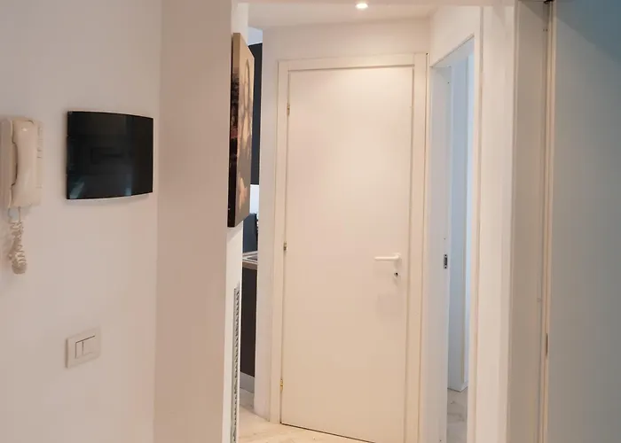 Prestige Boutique Homes - Duomo 1 아파트 밀라노
