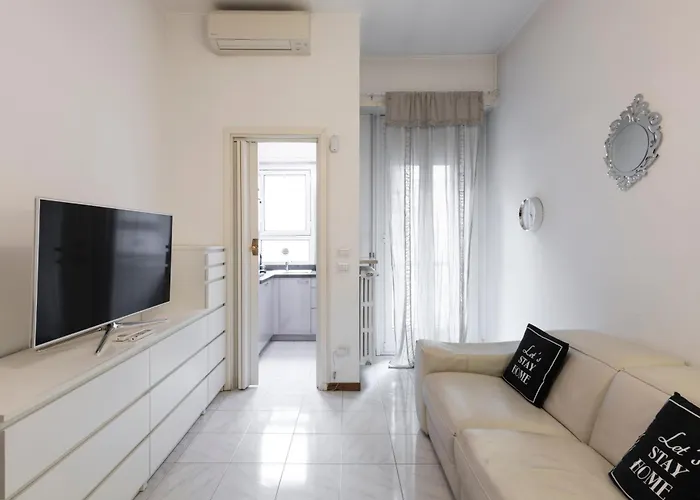 Living - Via Varese 4 *