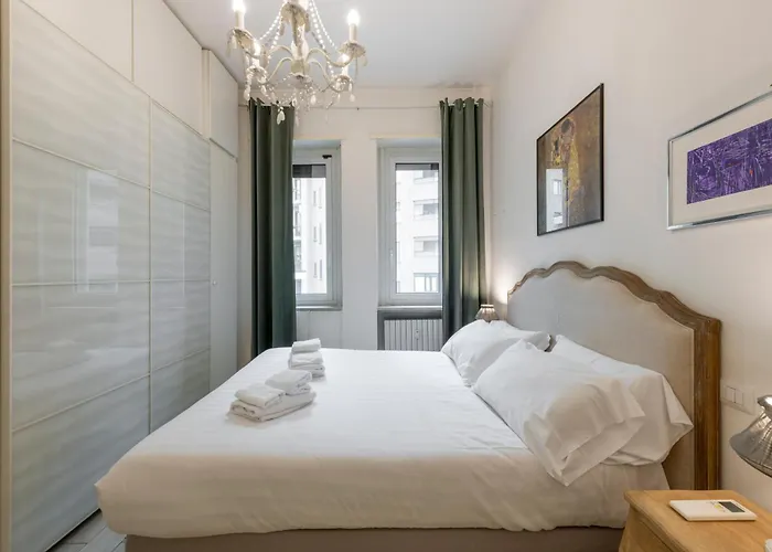 Appartamento Living - Via Varese 4 *