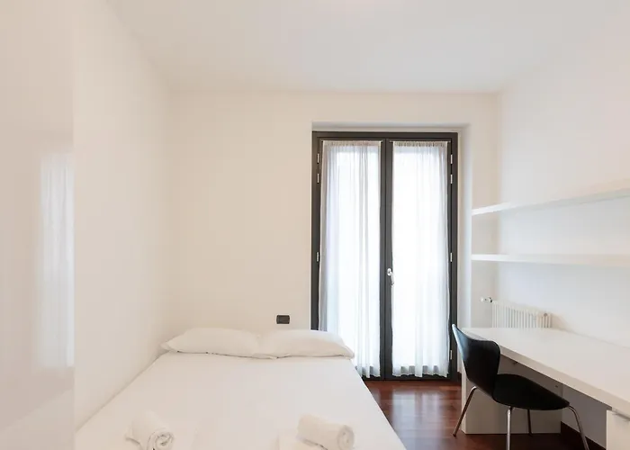 شقة Bright Two Bedrooms With Terrace Zanuso - Mirable Pm ميلان