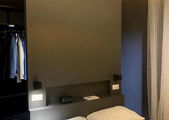 Elegante 80mq Vicino Sempione Apartman *