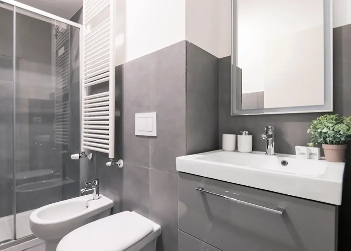 Easylife - - G Emiliani 1 115 - Porta Romana Апартаменты *