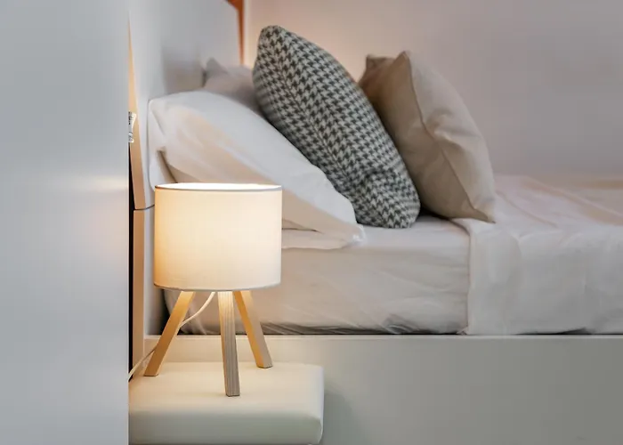 New Collection - With Terrace - Isola District Near Metro * 米兰