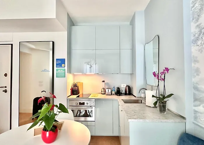 Casa Angelo Design Flat - Milan, Porta Venezia, 3 Metro Stops Duomo Apartament