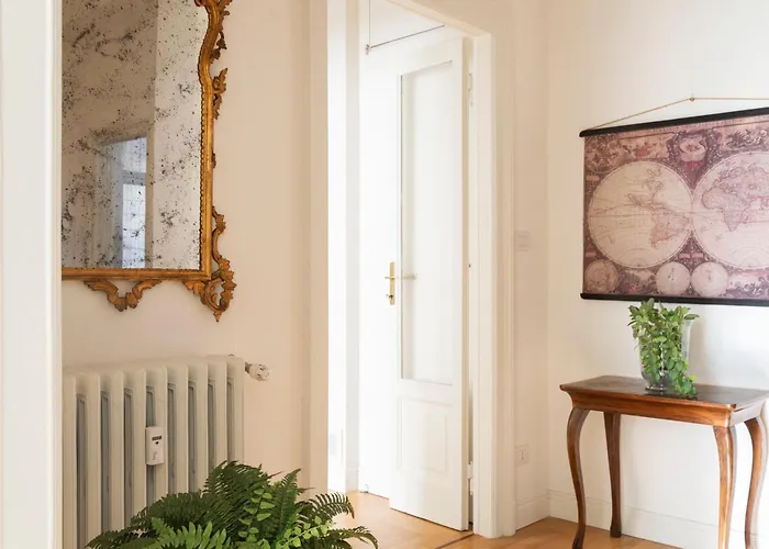 Navigli Harmony Flat, Beautiful & Bright Apartment, 3 Bdr מילאנו
