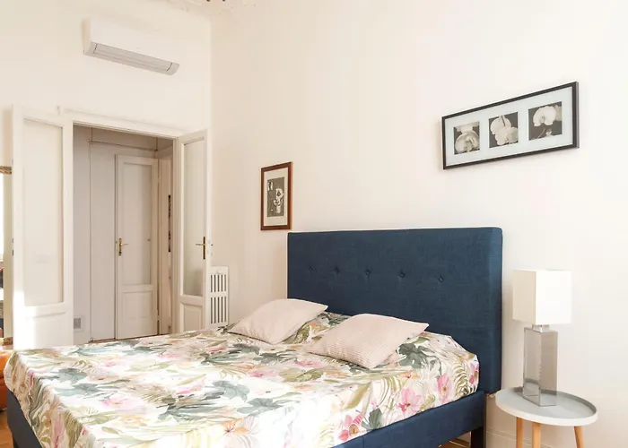 Navigli Harmony Flat, Beautiful & Bright Apartment, 3 Bdr מילאנו