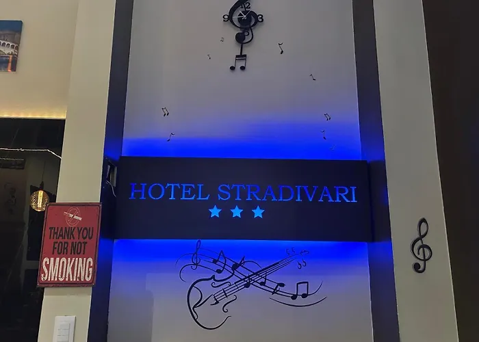 Stradivari 3*
